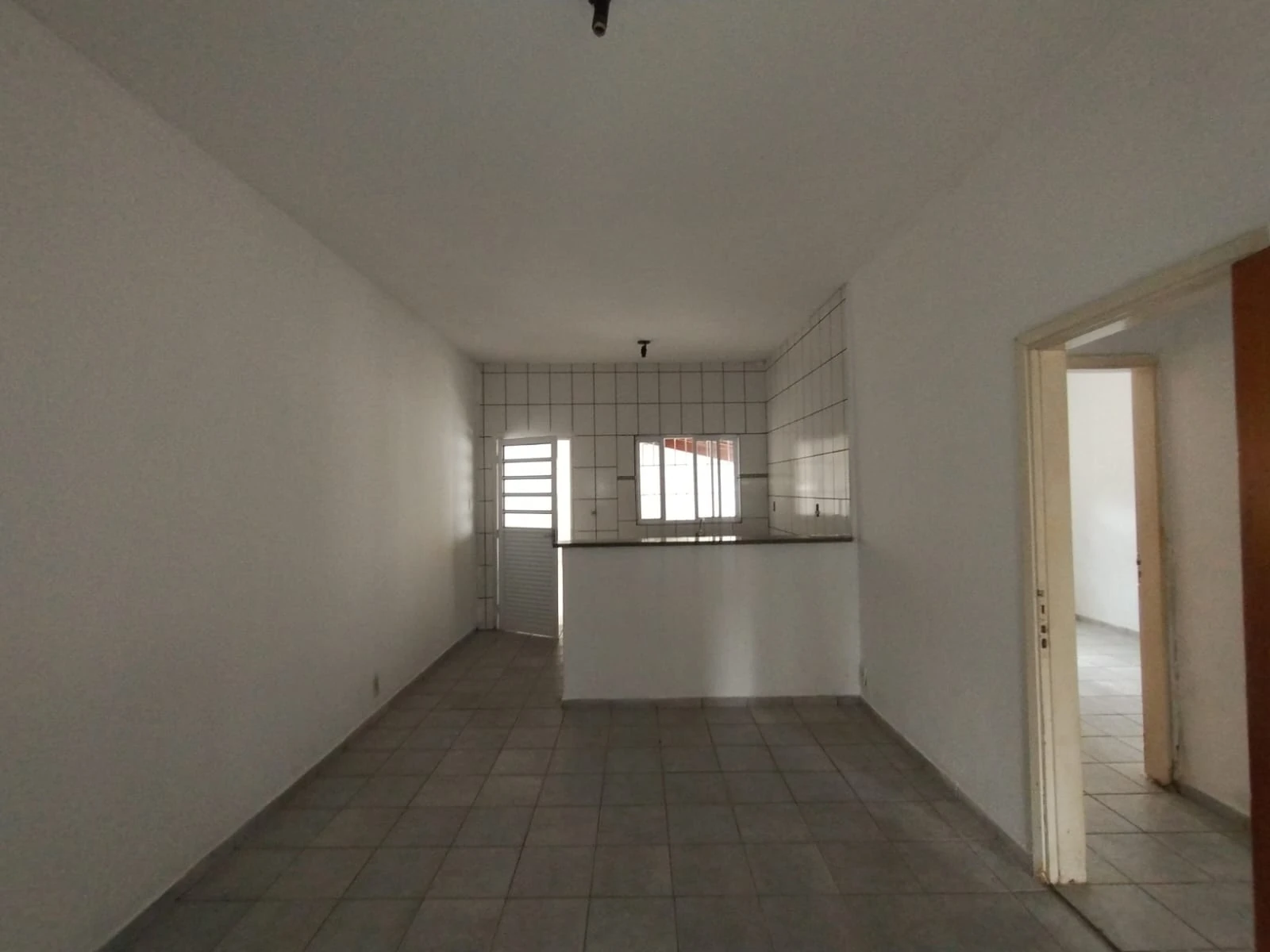 Casa com 2 quartos para alugar — Jardim Maracanã — foto 15
