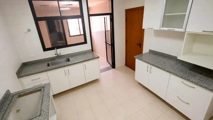 Apartamento com 3 quartos para alugar — Centro — foto 2